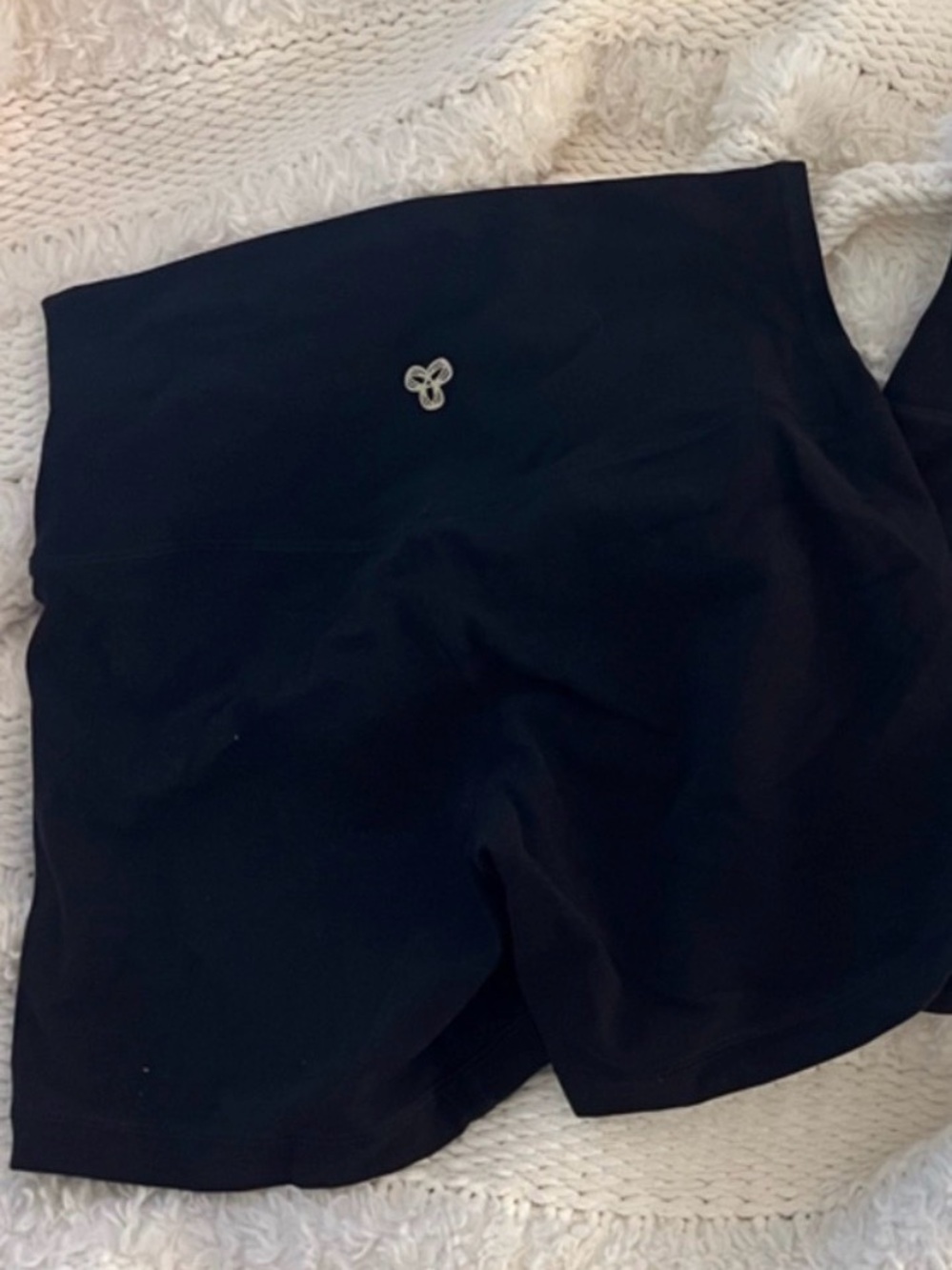 Aritzia Golden Butter Black bike shorts — size 4, 5” inseam